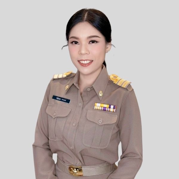 นางสาวปฏิญญา สาธรณ์ ครูผู้ช่วย กลุ่มสาระฯภาษาต่างประเทศ
